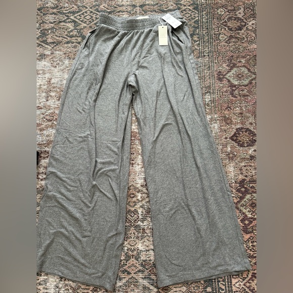 ***NWT*** Abercrombie Cozy Lounge Set - Picture 3 of 7